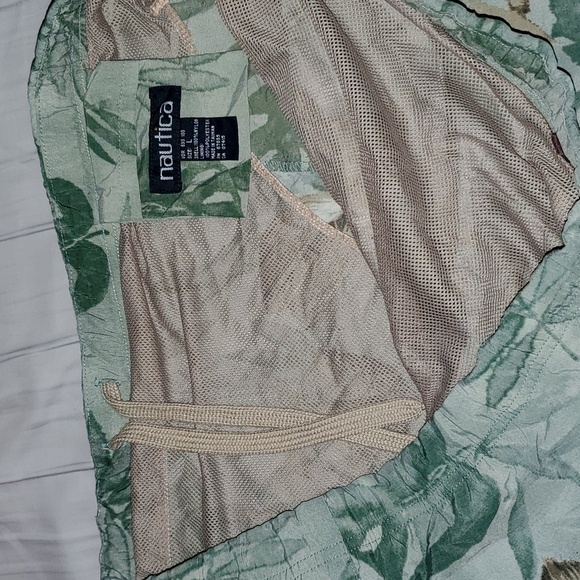 NWOT Nautica Men's Swim Trunks Size Large - Picture 4 of 6